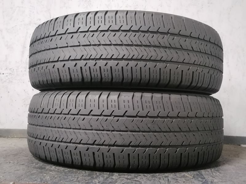 Шини б\у 215/65 R16C