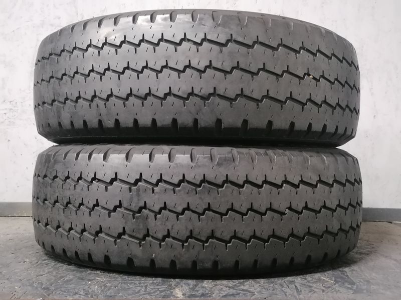 Шини б\у 205/65 R16C