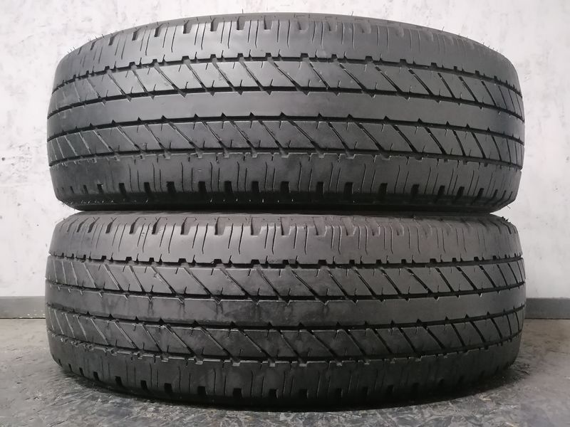 Шини б\у 205/65 R16C