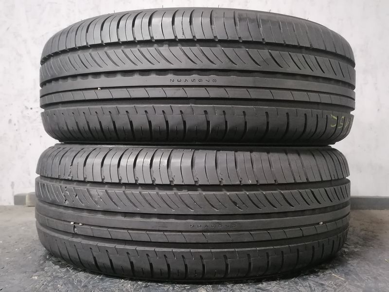 Шини б\у 215/65 R15C