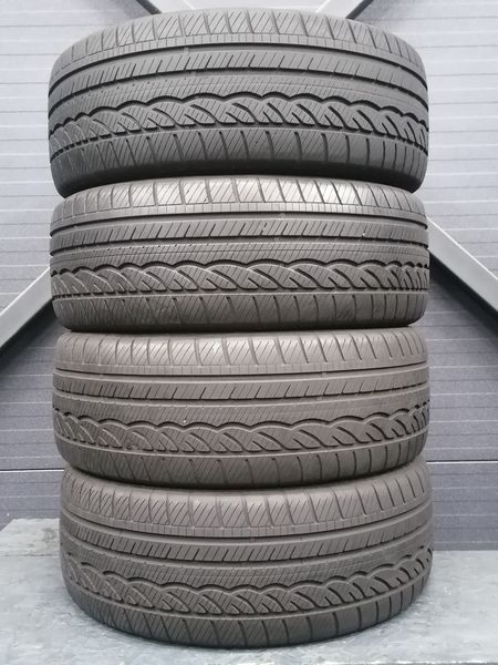 Шини б\у 235/50 R18