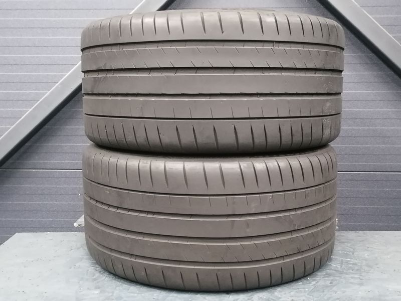 Шини б\у 235/45 R20