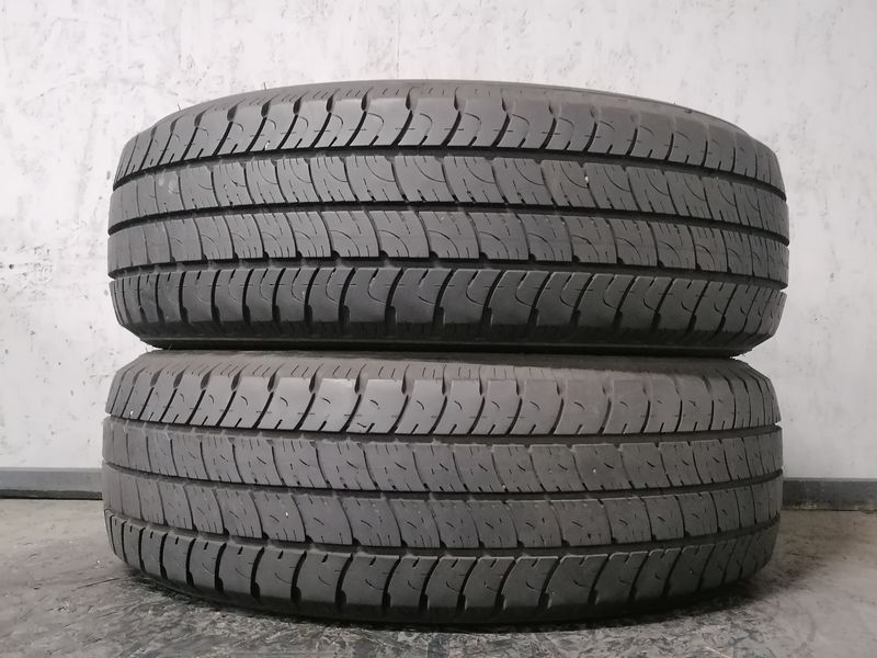 Шини б\у 205/65 R16C