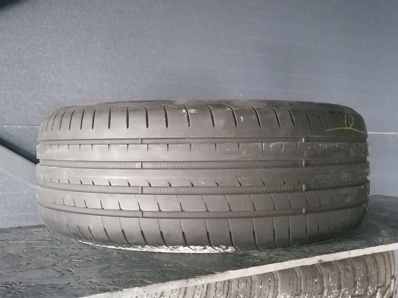 Шини б\у 225/45 R18