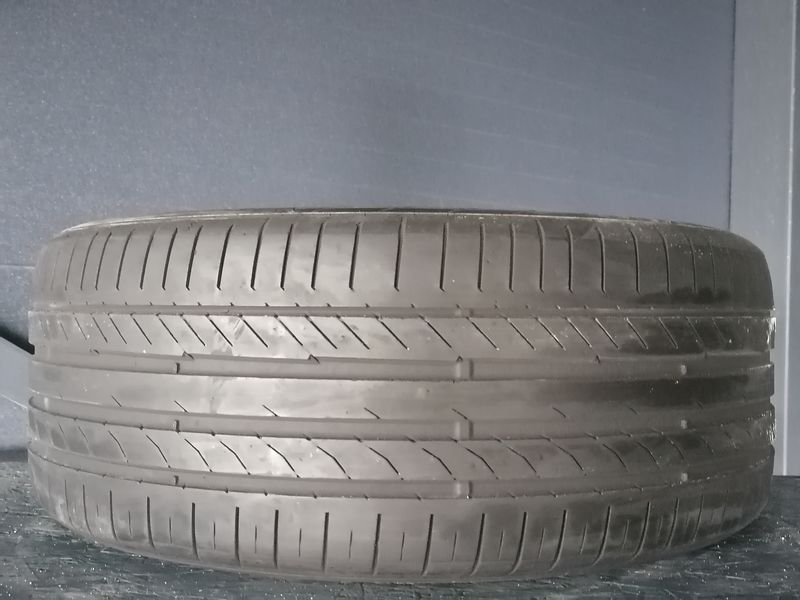 Шини б\у 235/45 R18