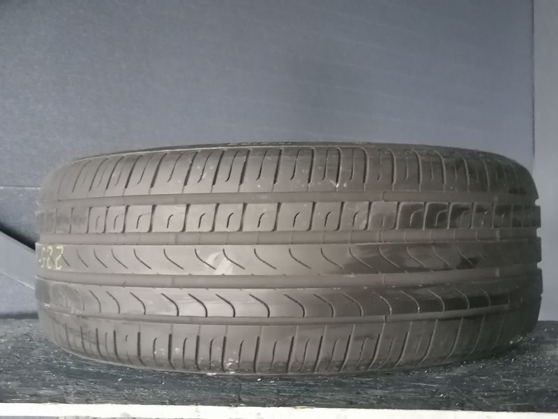 Шини б\у 245/45 R18