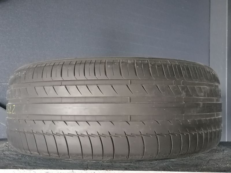 Шини б\у 275/50 R20