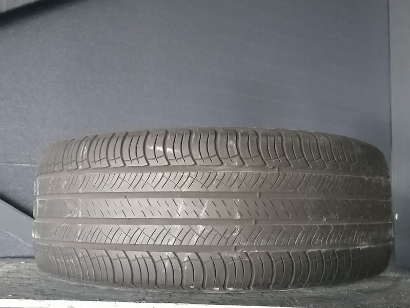 Шини б\у 235/55 R17