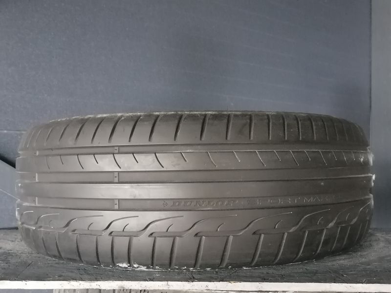 Шини б\у 235/55 R17