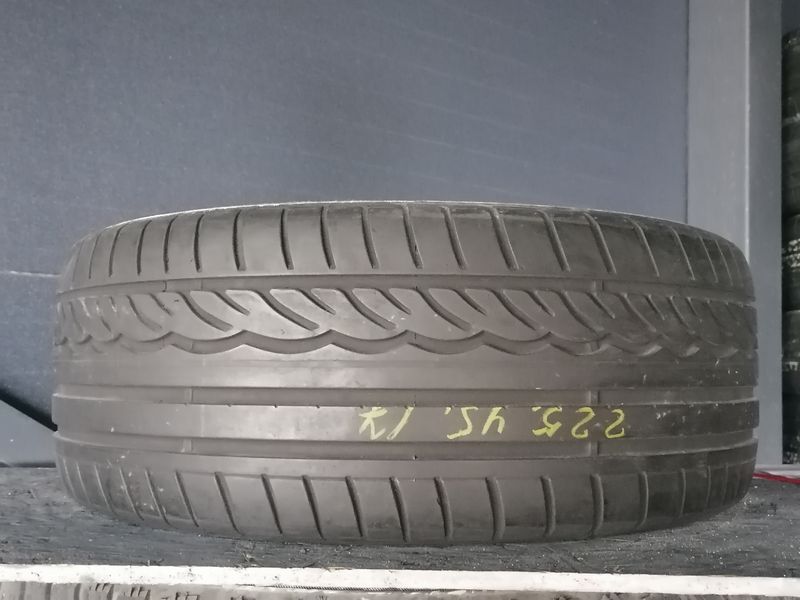 Шини б\у 225/45 R17