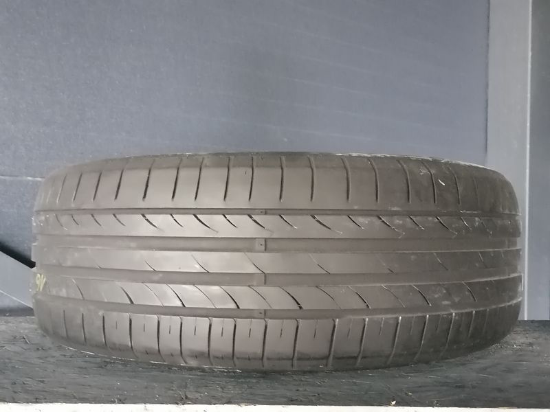 Шини б\у 225/45 R17