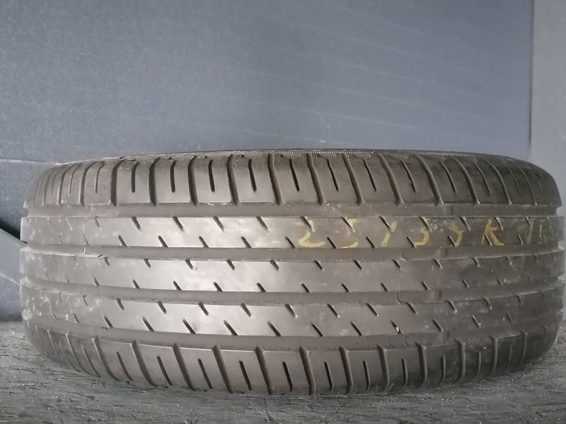 Шини б\у 225/55 R15
