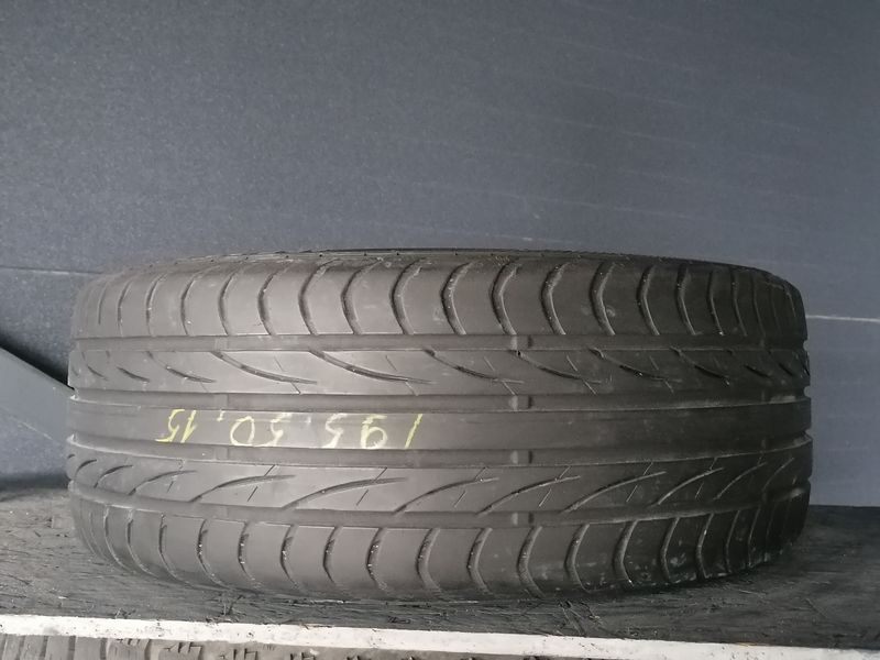 Шини б\у 195/50 R15