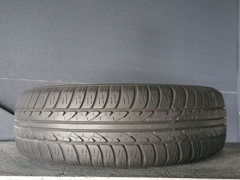 Шини б\у 175/65 R14