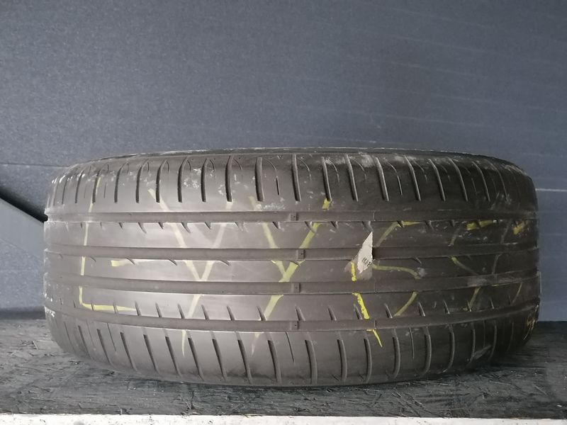 Шини б\у 225/55 R16
