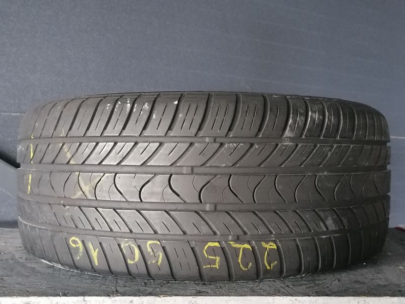 Шини б\у 225/50 R16