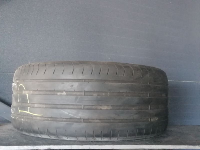 Шини б\у 245/40 R18