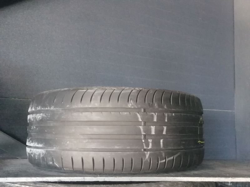Шини б\у 225/45 R17