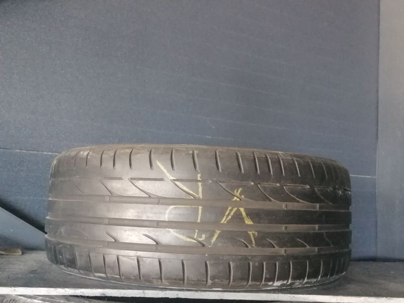 Шини б\у 225/40 R18