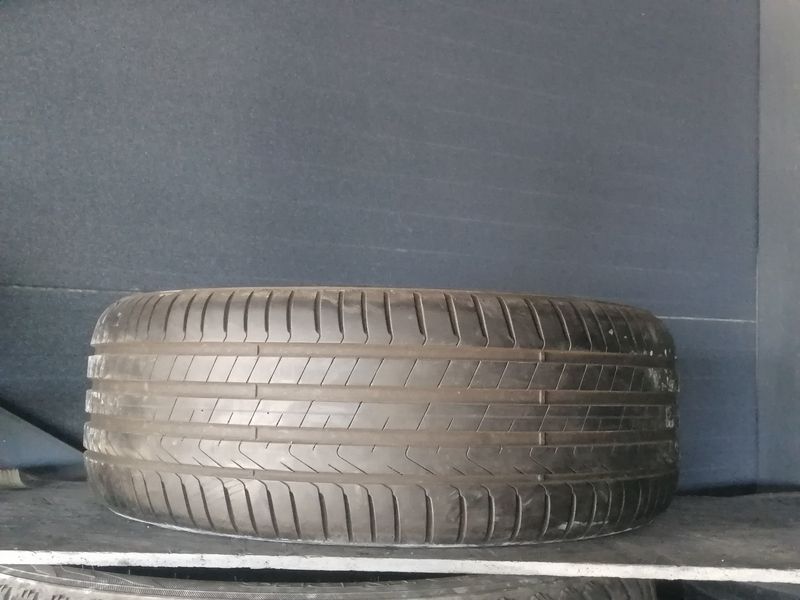 Шини б\у 225/50 R17