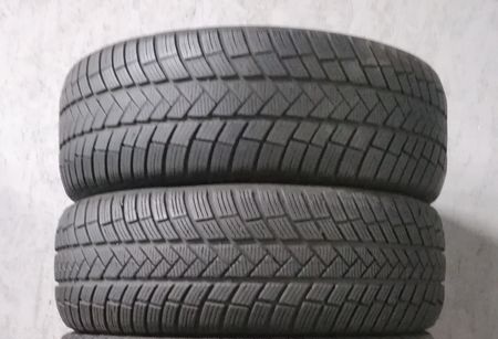 Шини б\у 225/45 R18