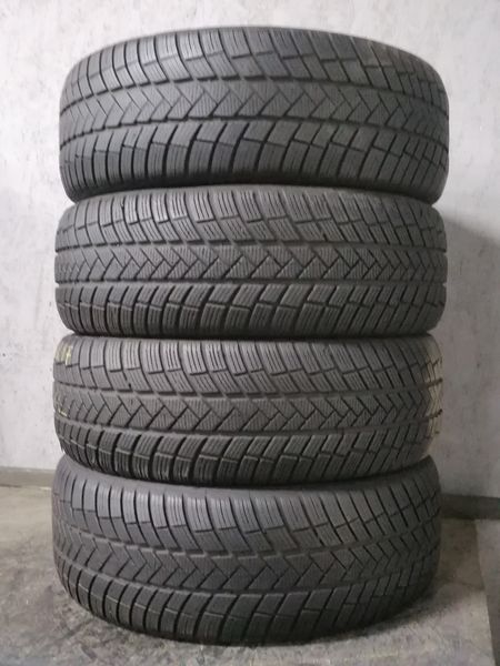 Шини б\у 235/45 R20