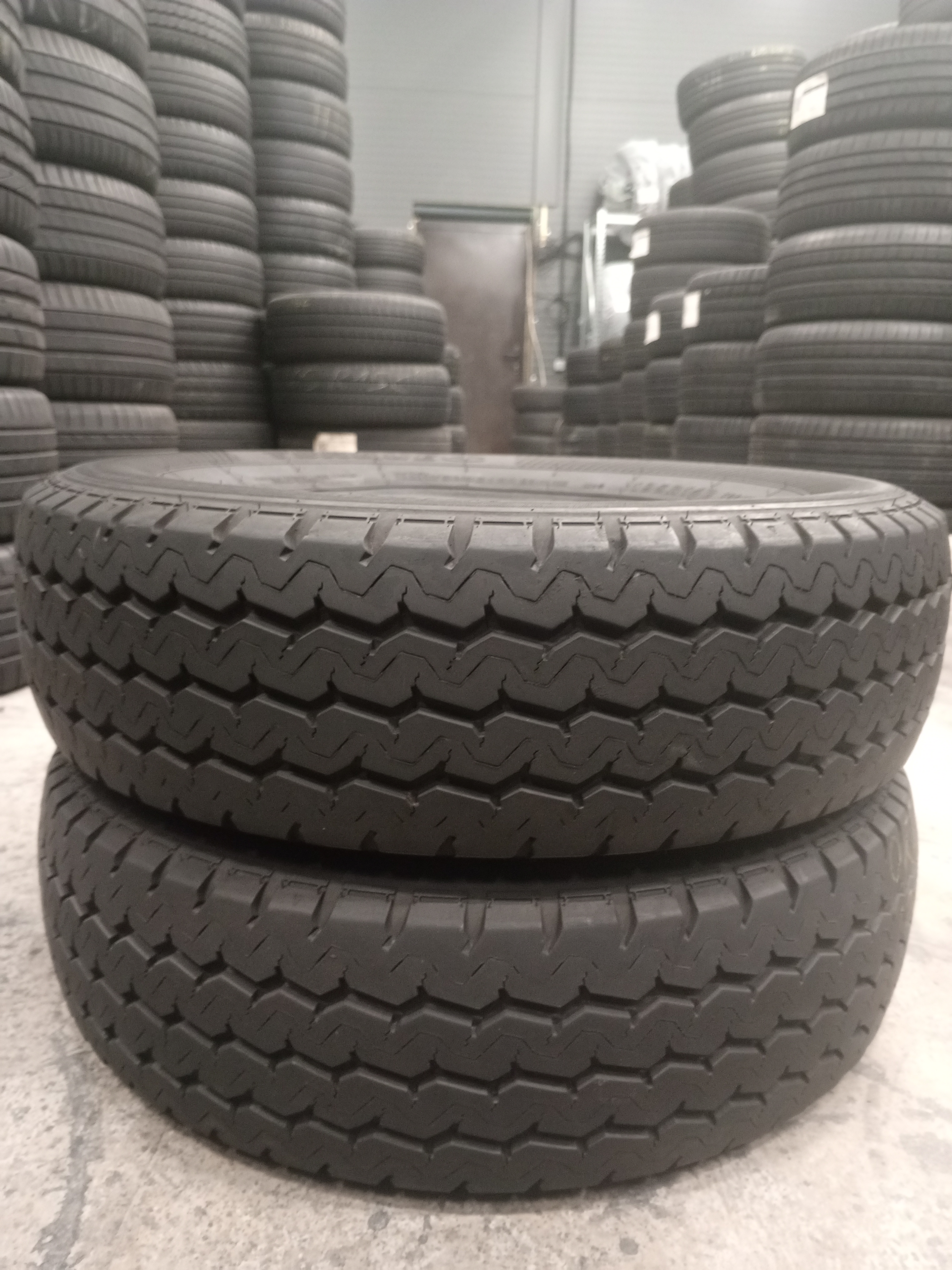 Шини б\у 195/85 R14C
