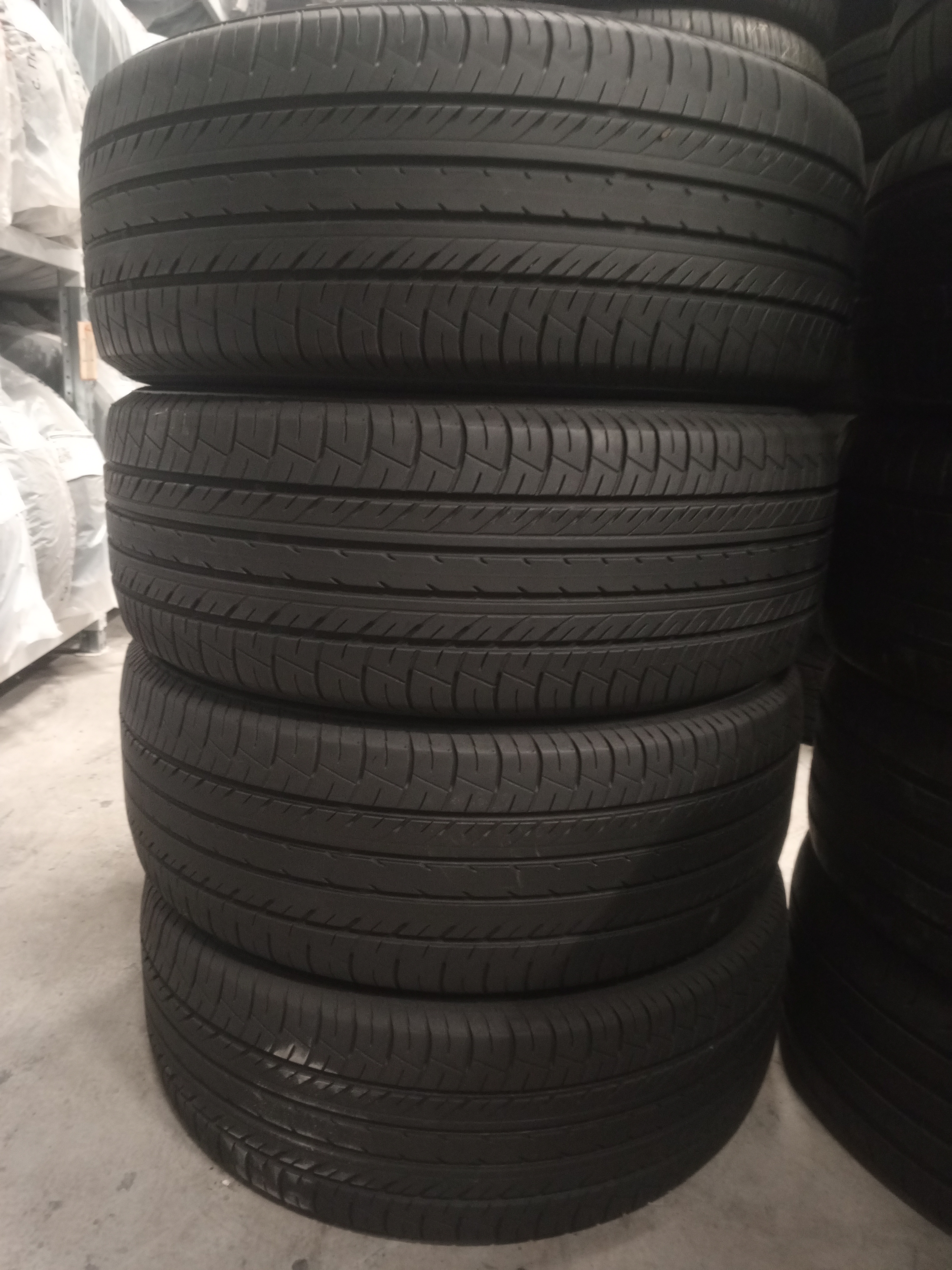 Шини б\у 225/55 R18