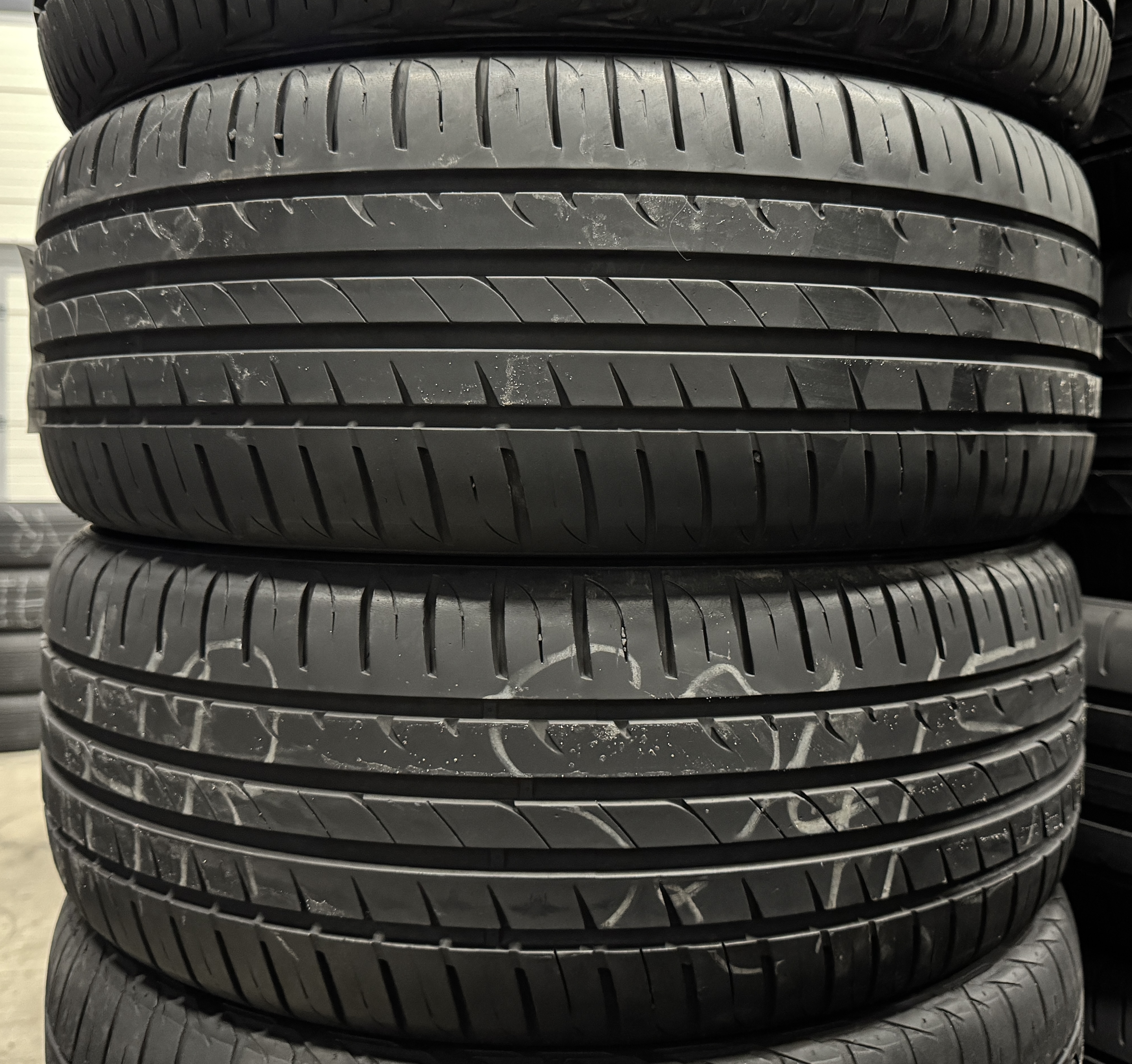 Шини б\у 205/50 R17