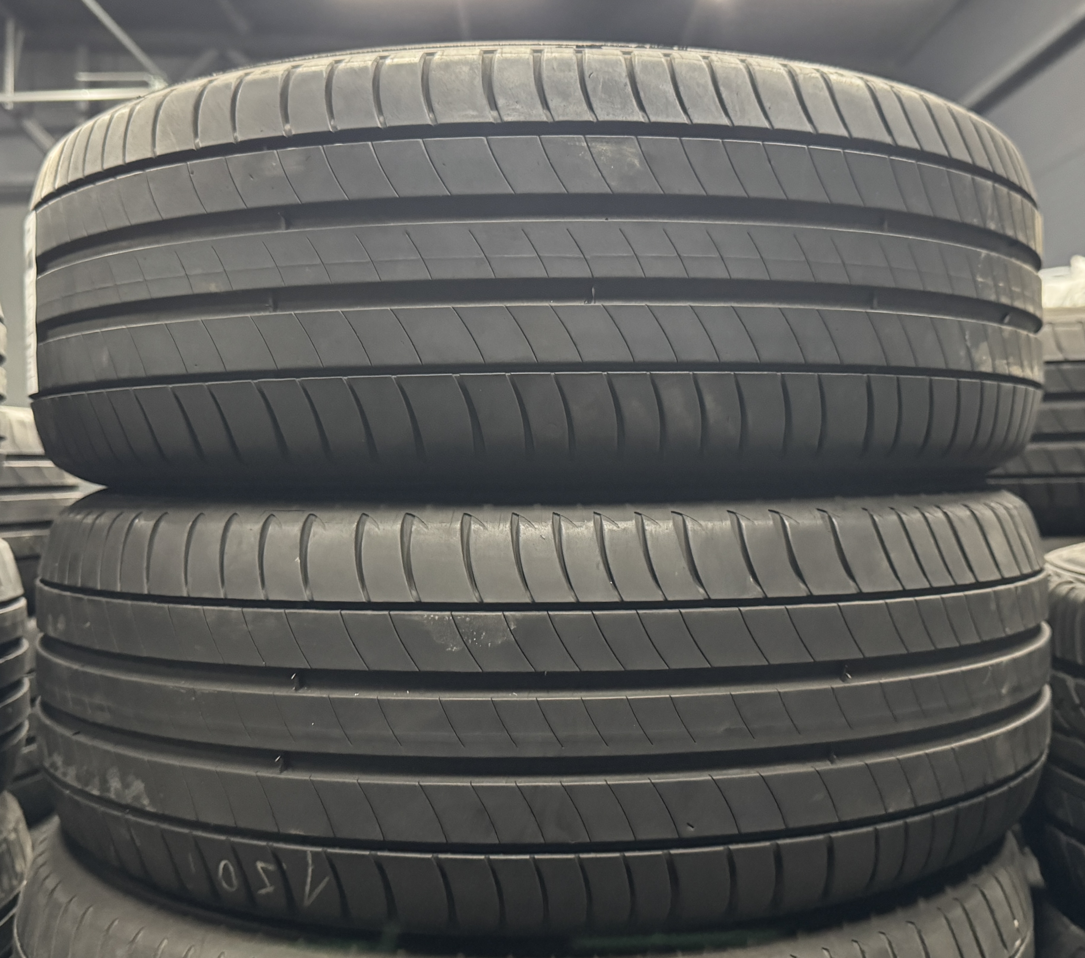 Шини б\у 205/55 R17