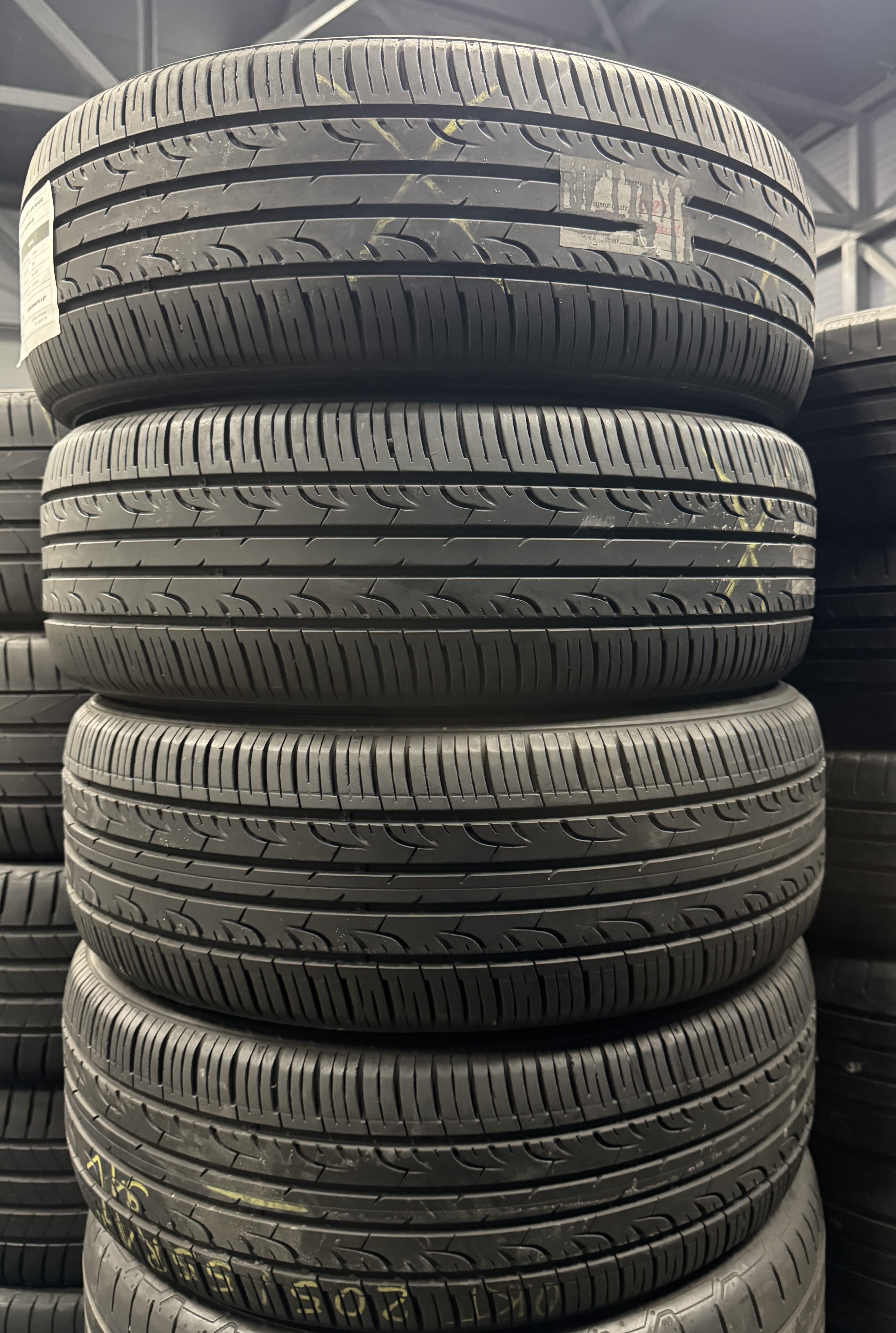 Шини б\у 205/55 R17