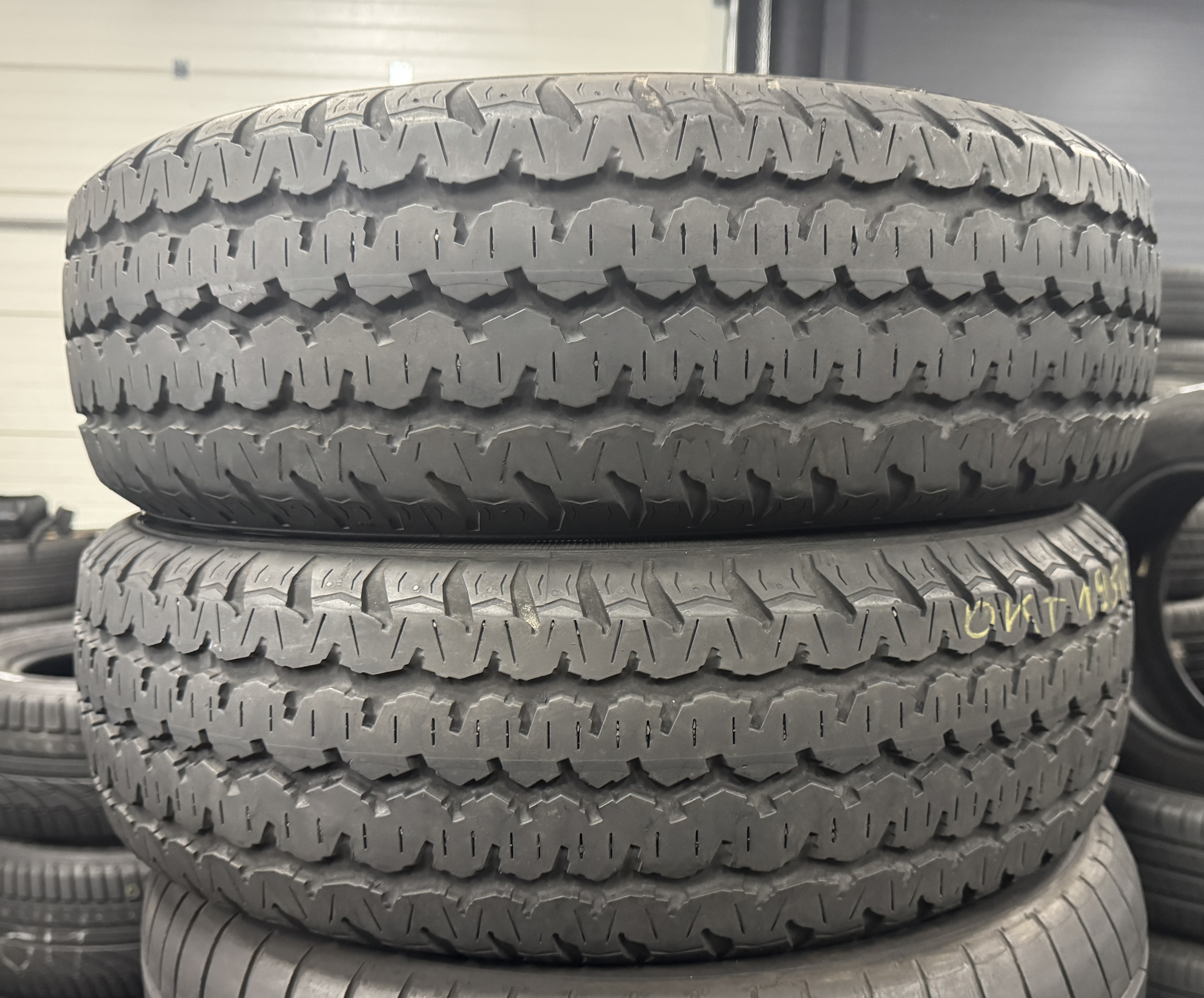 Шини б\у 195/70 R15