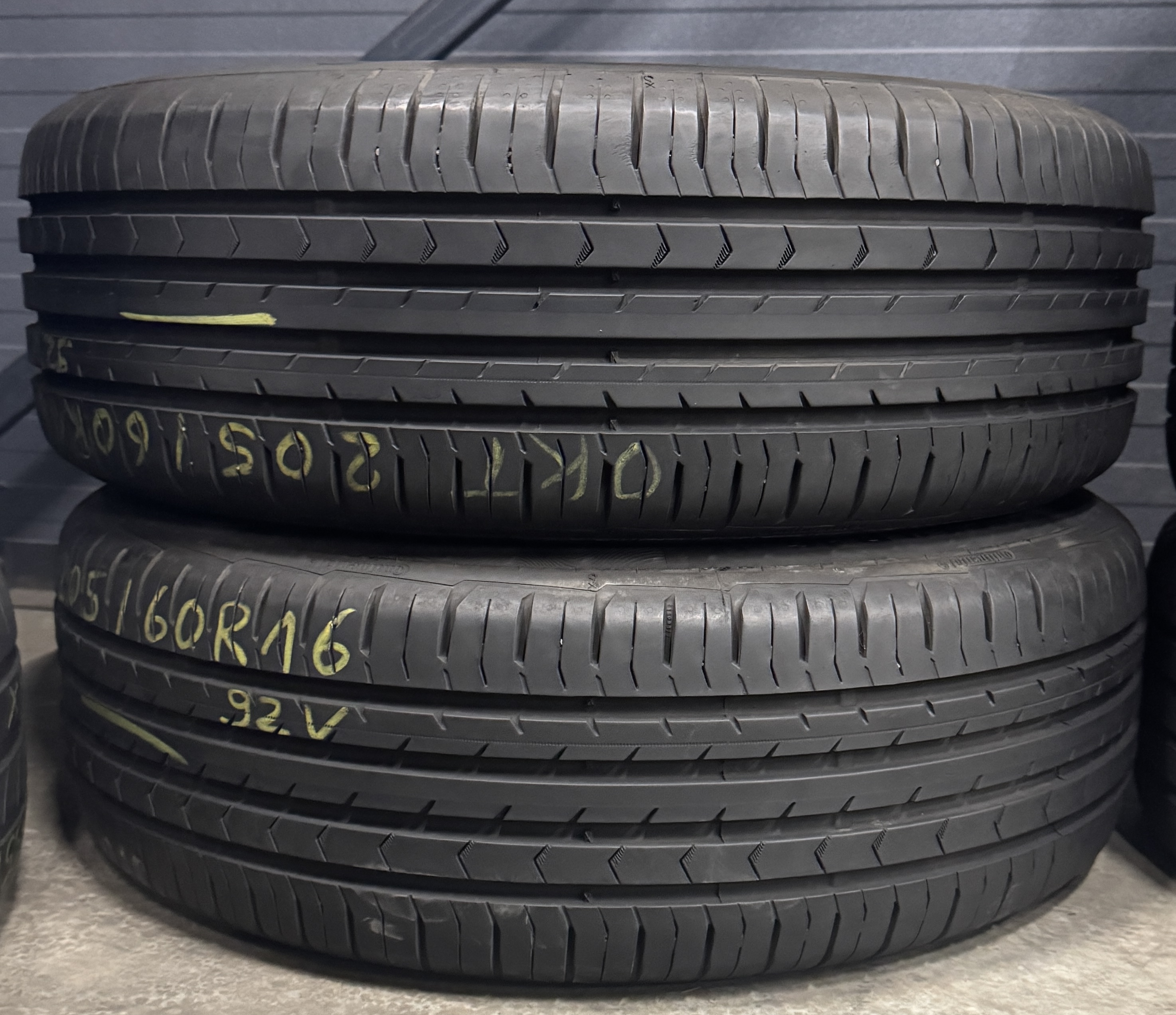 Шини б\у 205/60 R16