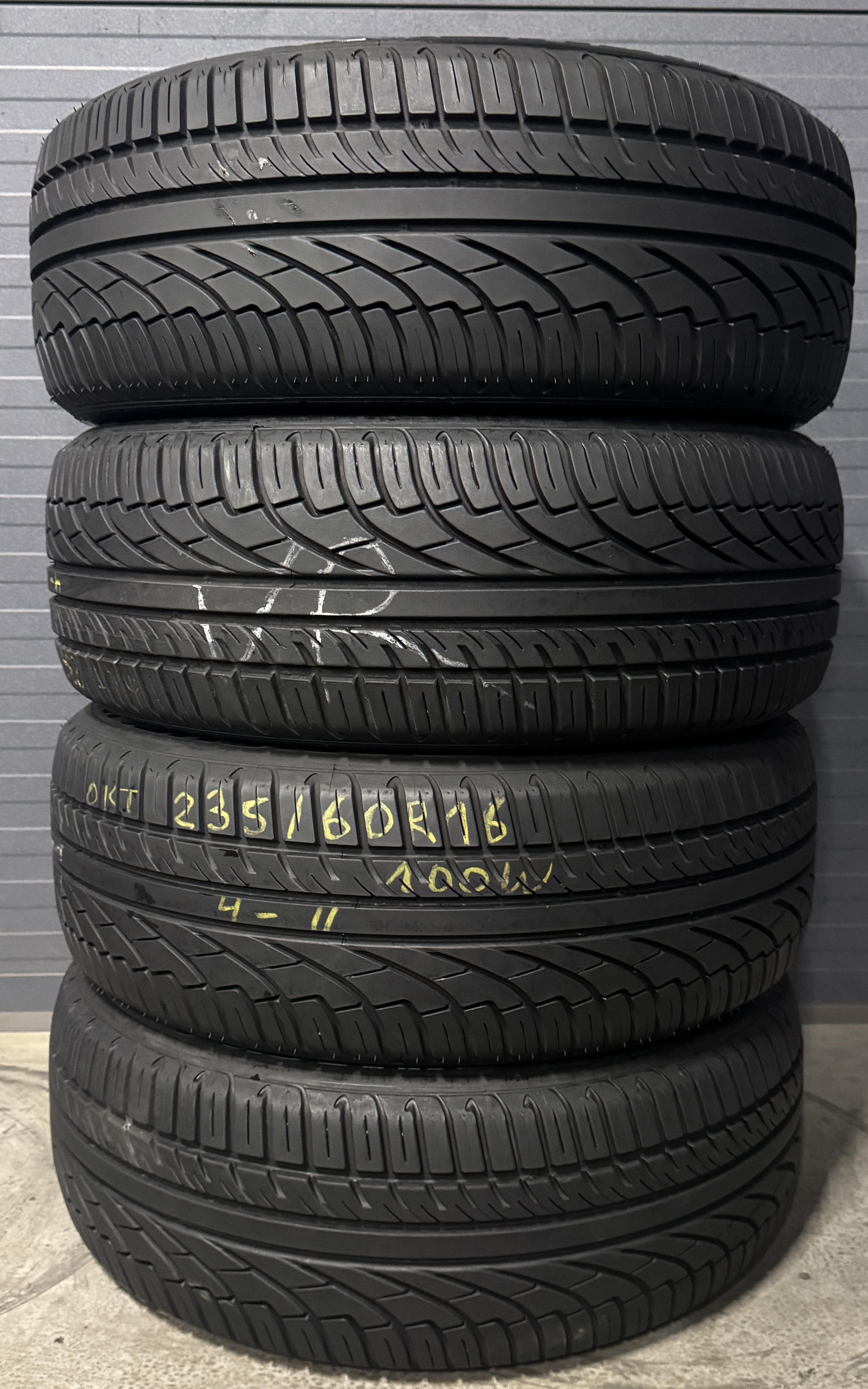 Шини б\у 235/60 R16