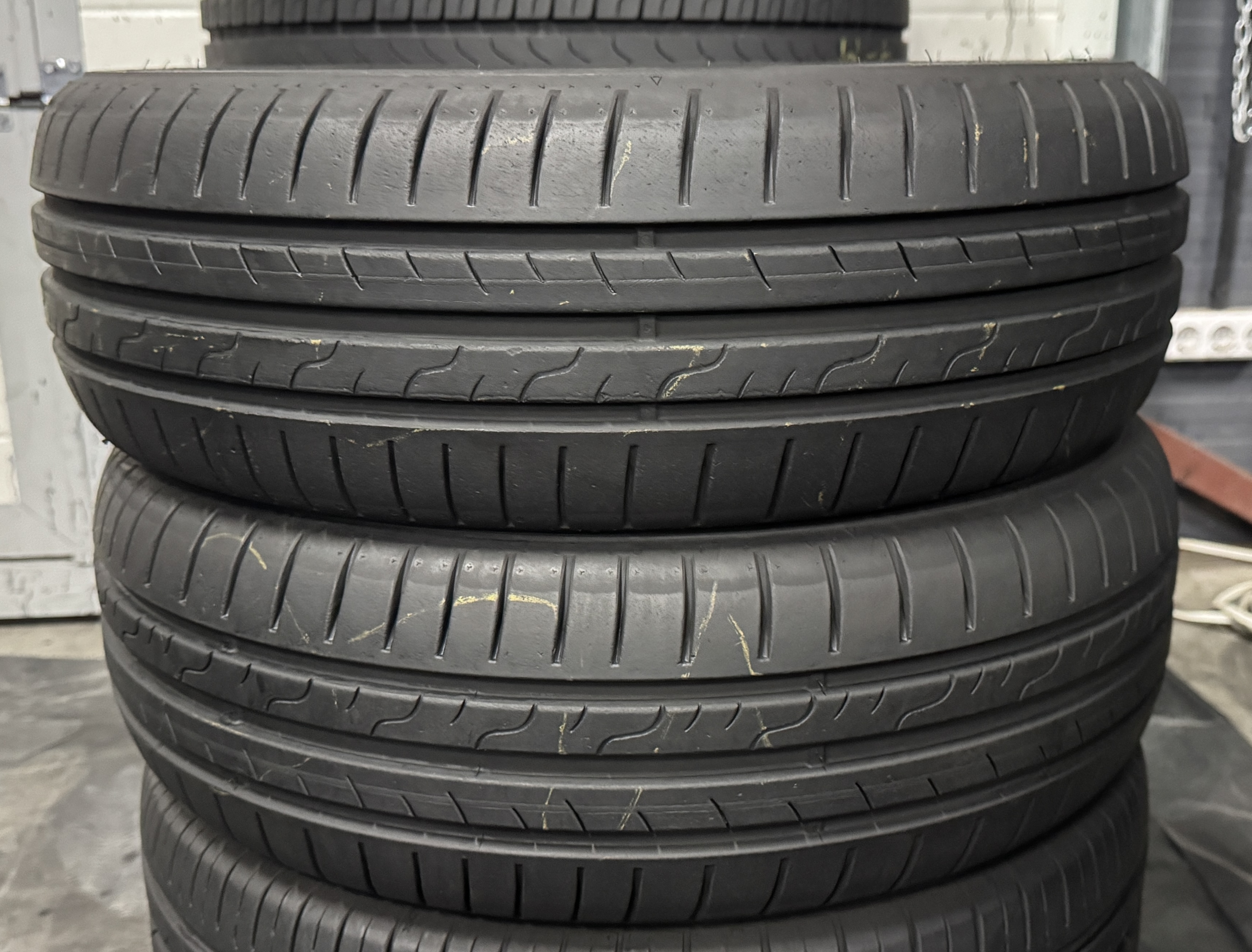 Шини б\у 185/60 R15