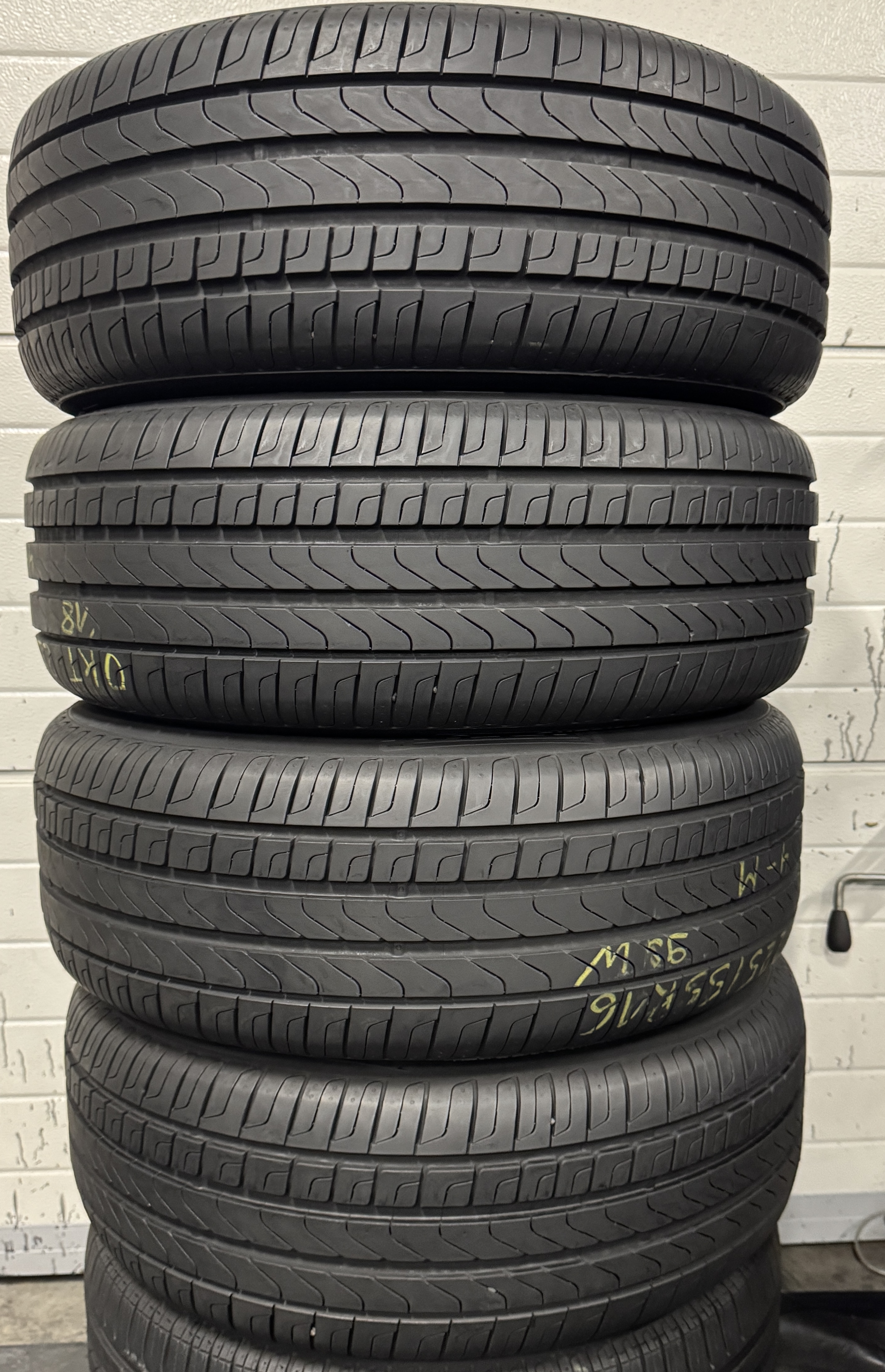 Шини б\у 225/55 R16