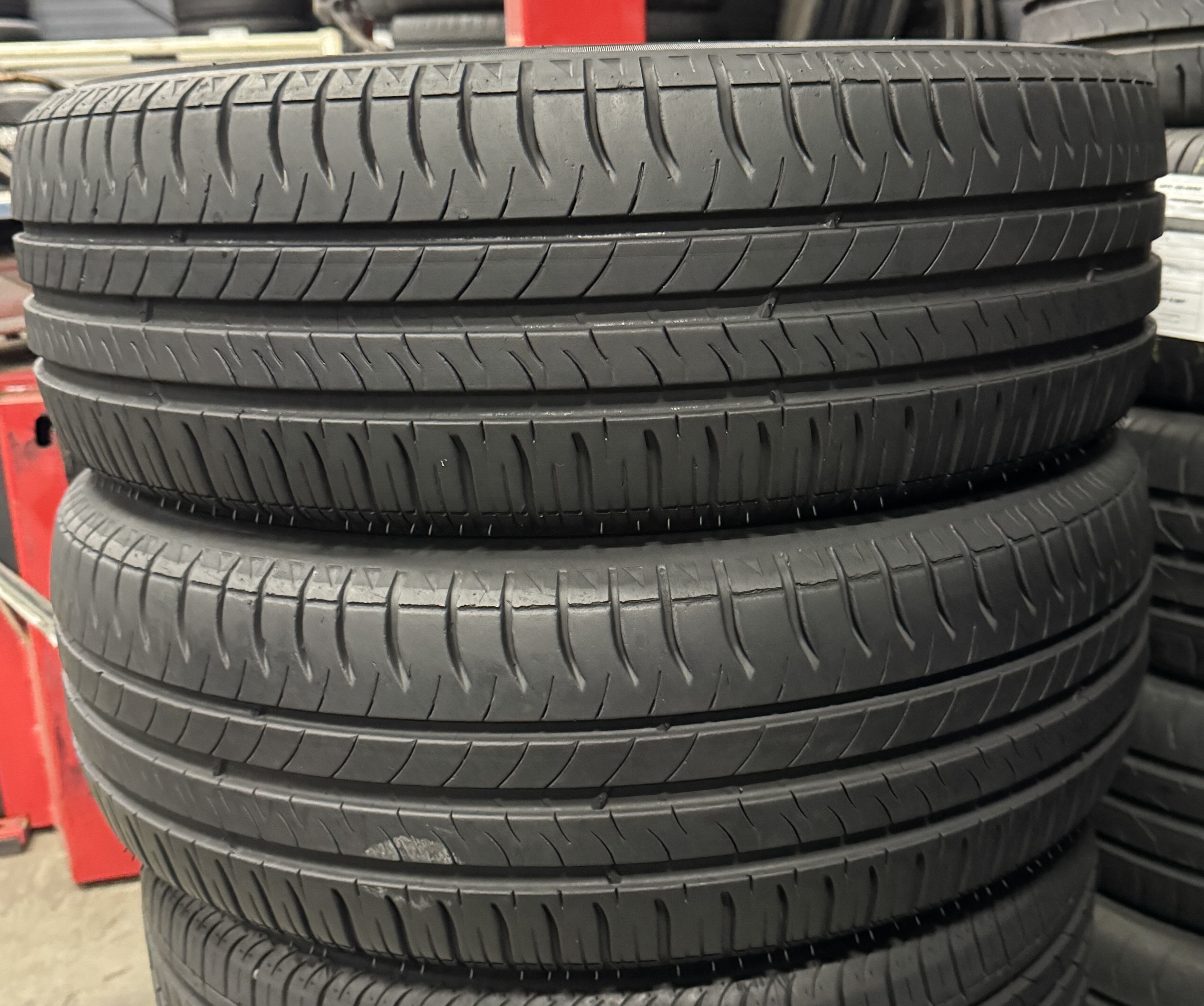 Шини б\у 195/60 R16