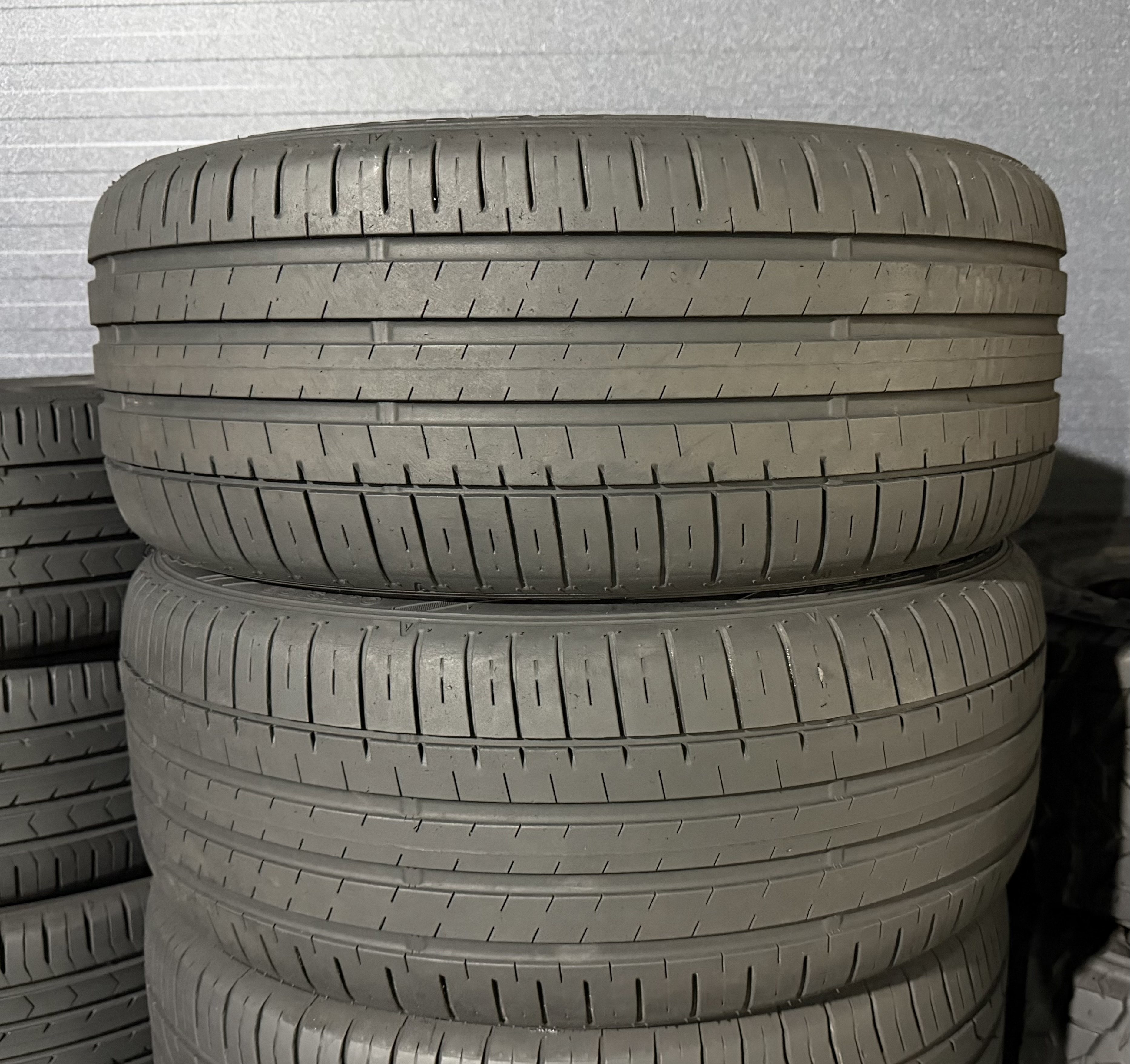 Шини б\у 225/50 R17