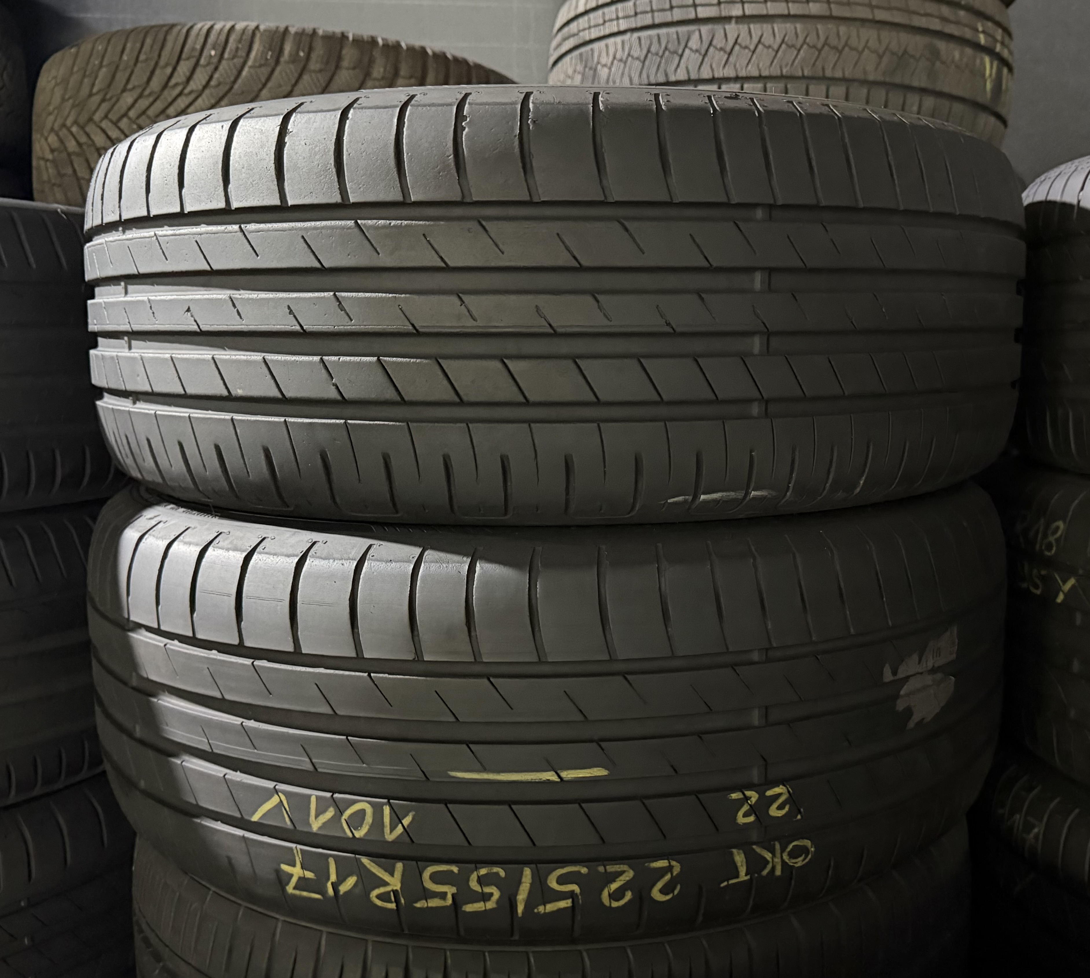 Шини б\у 225/55 R17