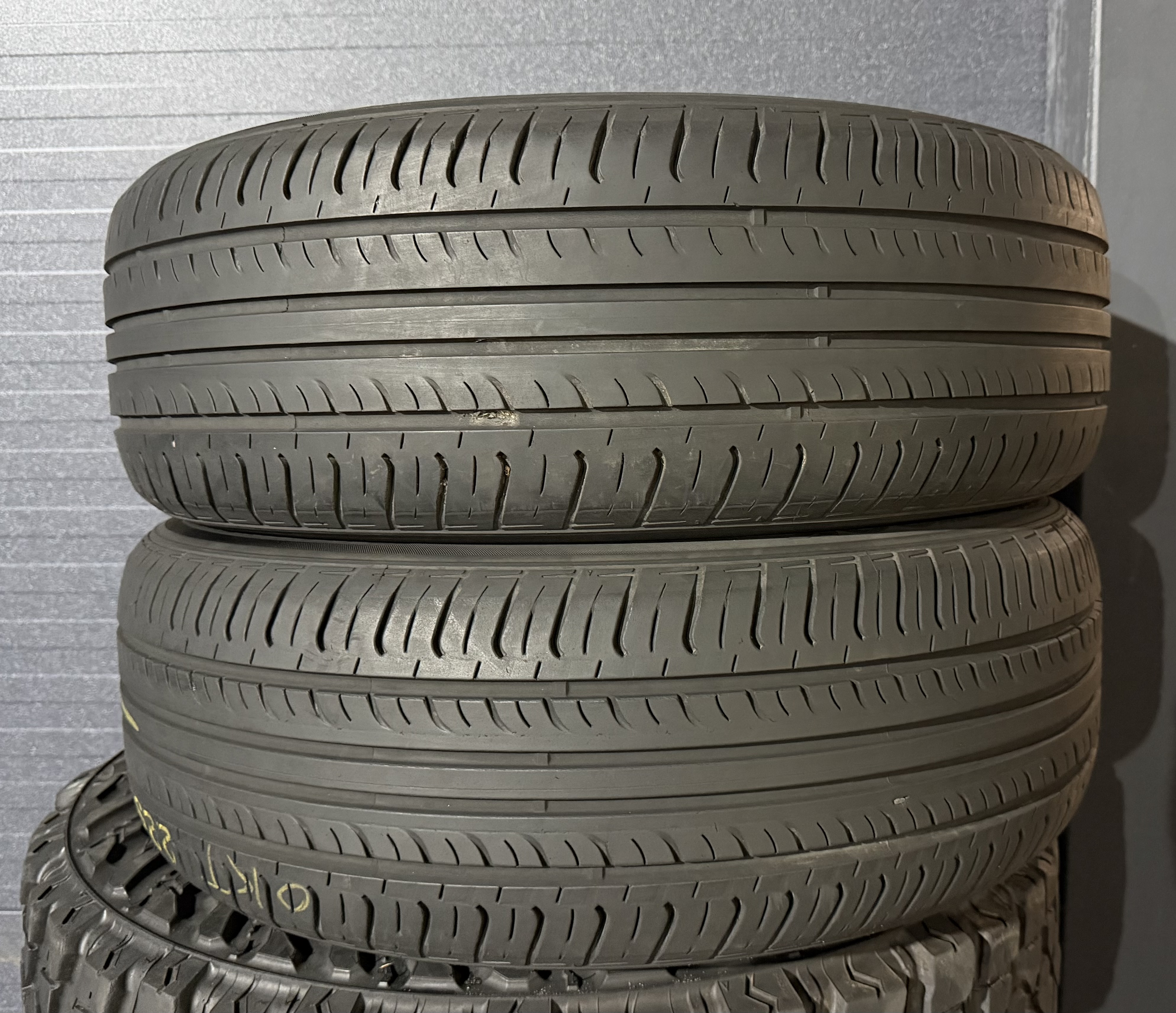 Шини б\у 225/55 R18