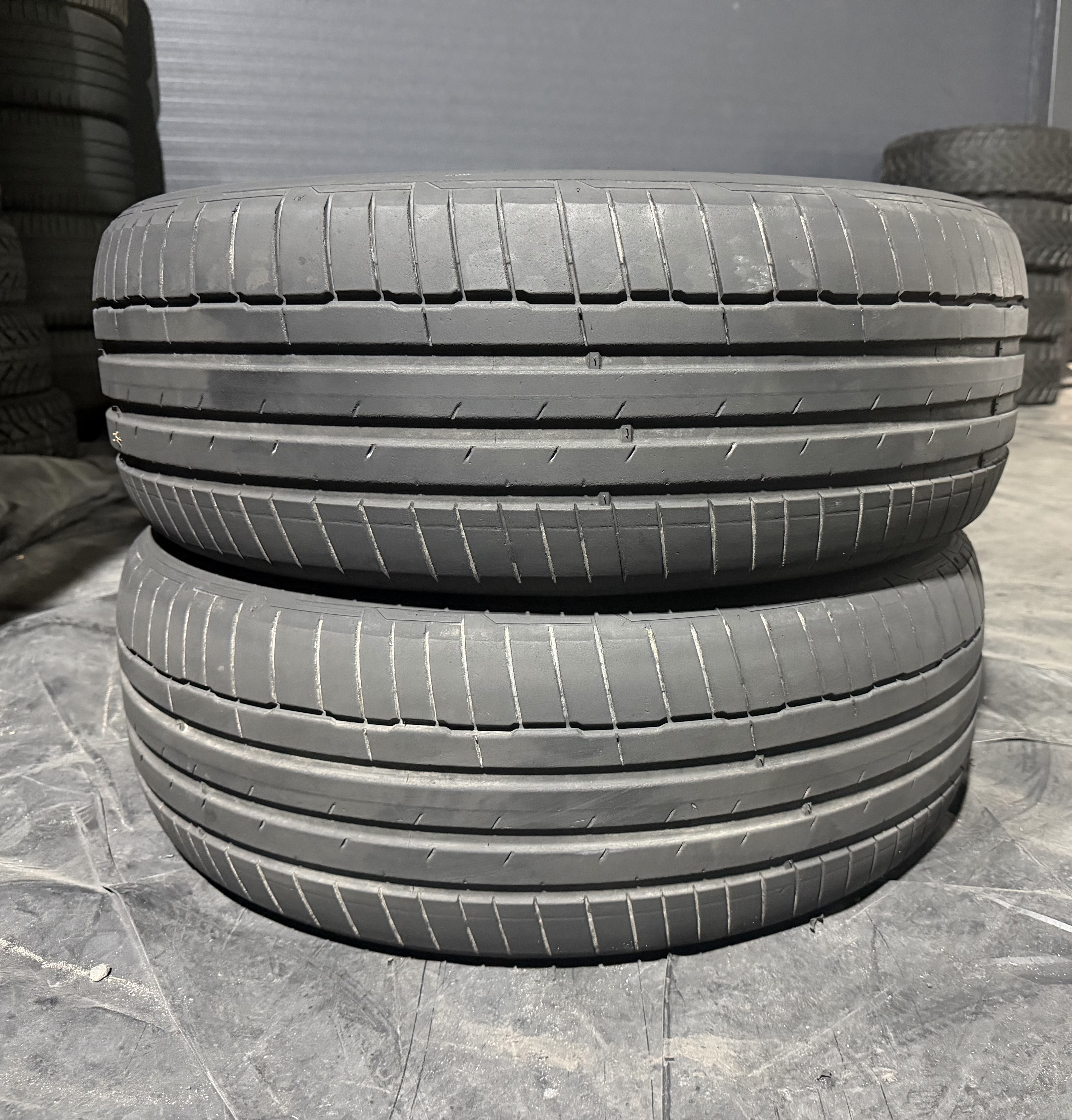 Шини б\у 235/55 R19