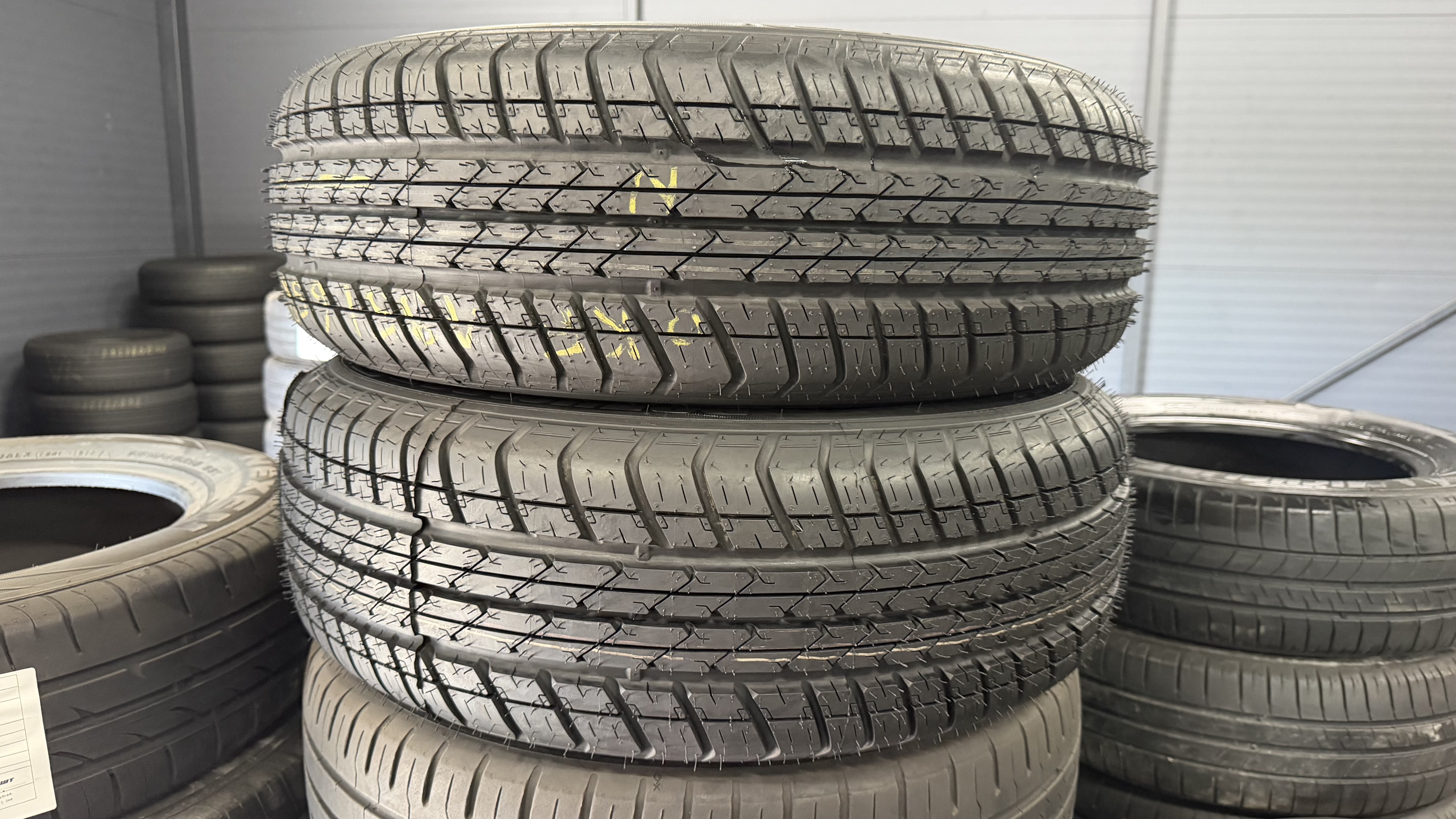 Шини б\у 195/65 R15