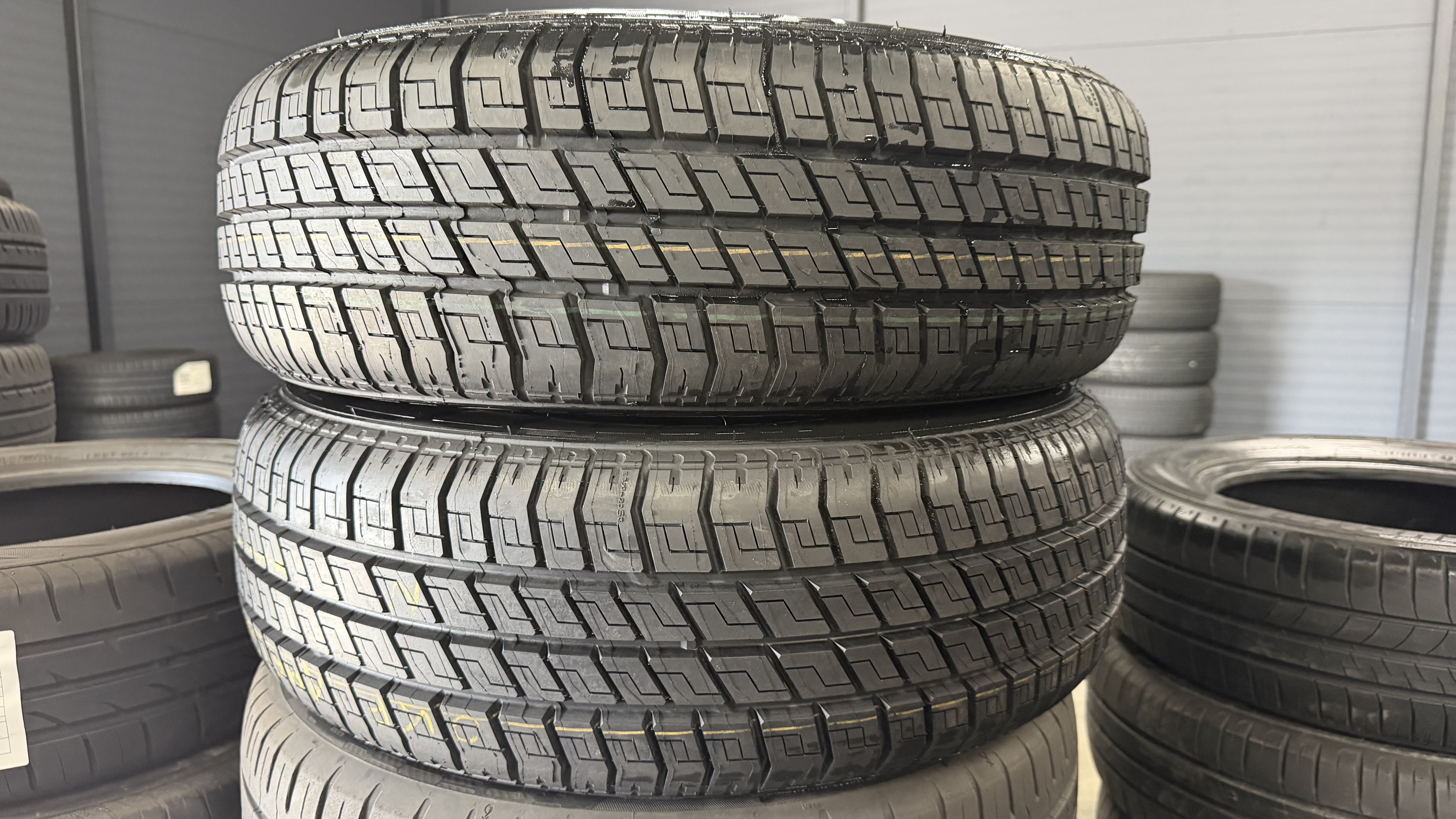 Шини б\у 195/65 R15