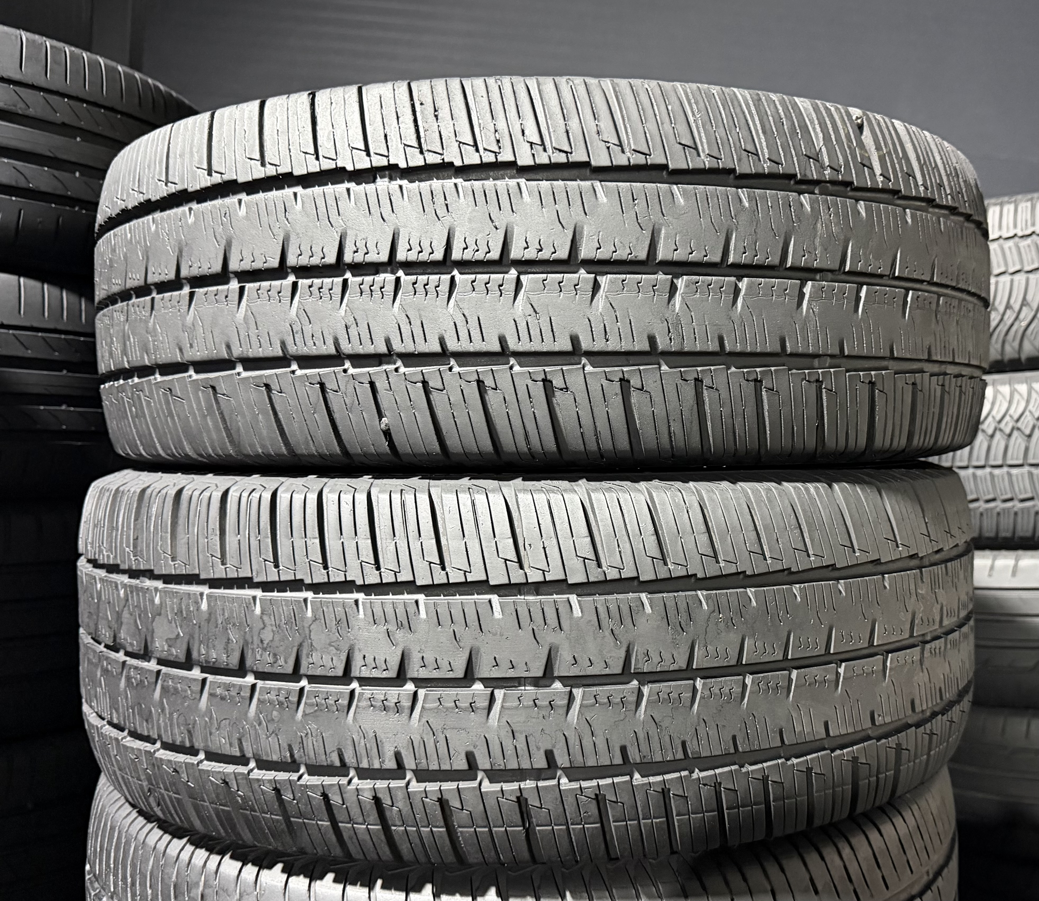 Шини б\у 235/65 R16C