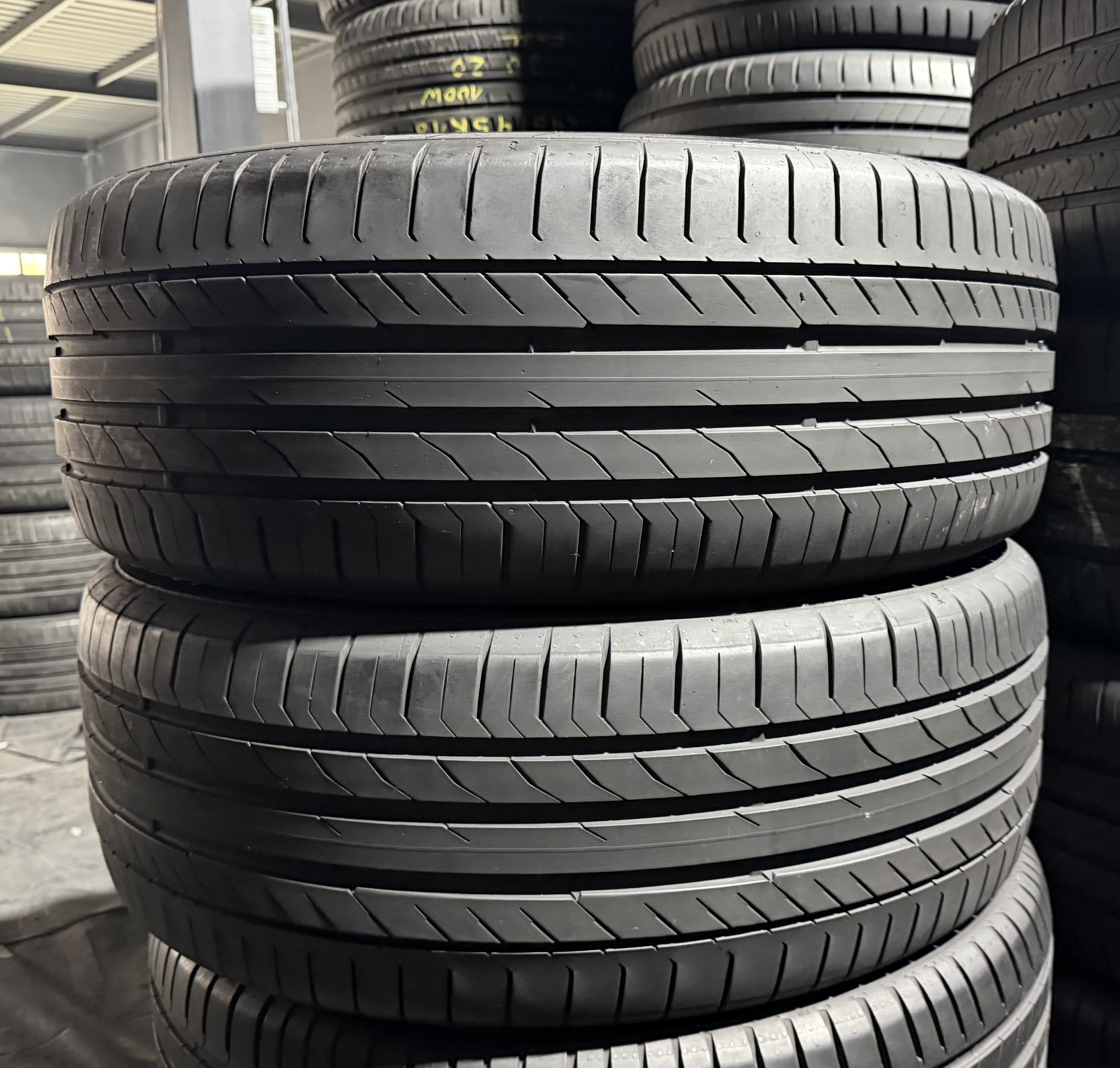 Шини б\у 235/55 R19