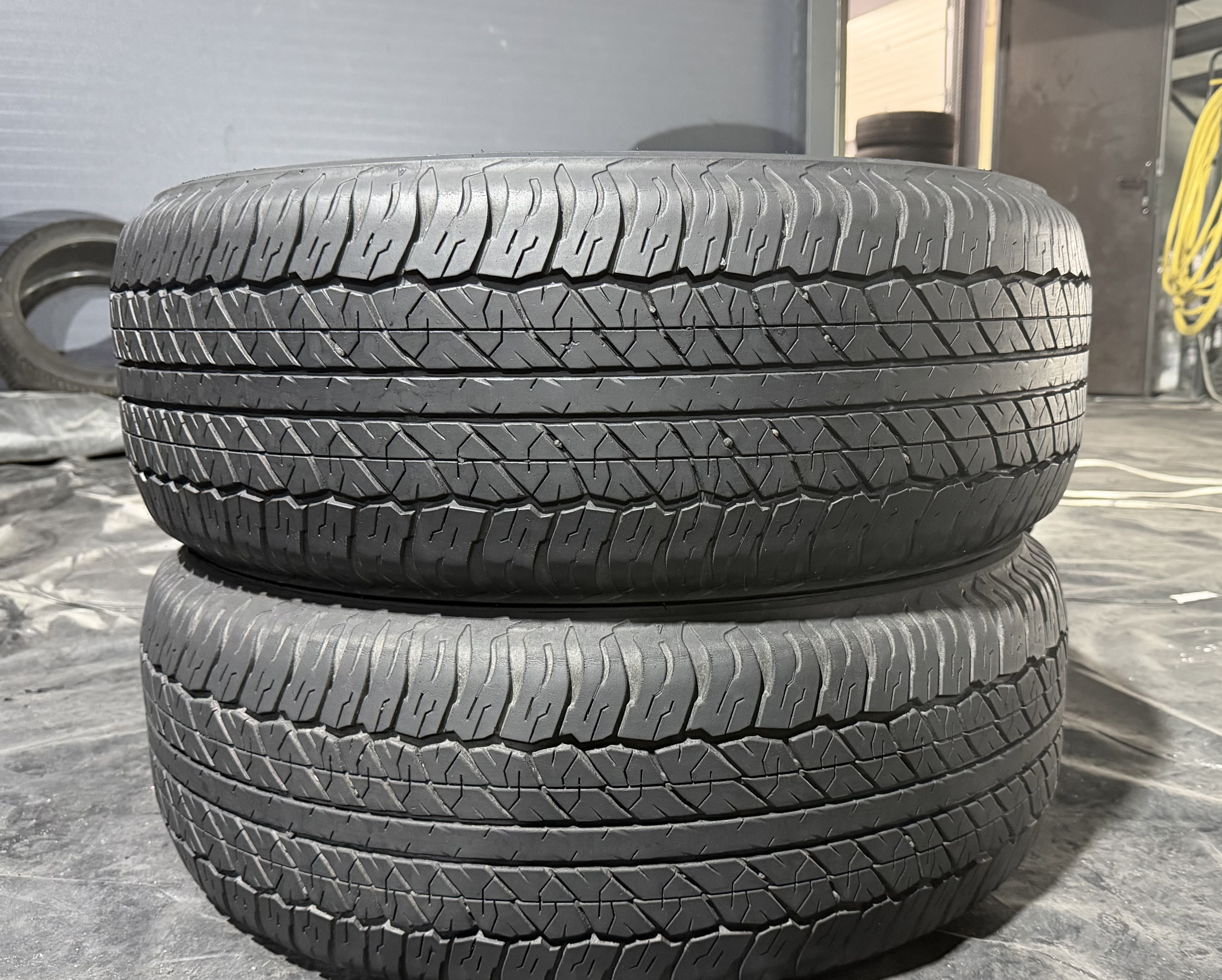Шини б\у 265/60 R18