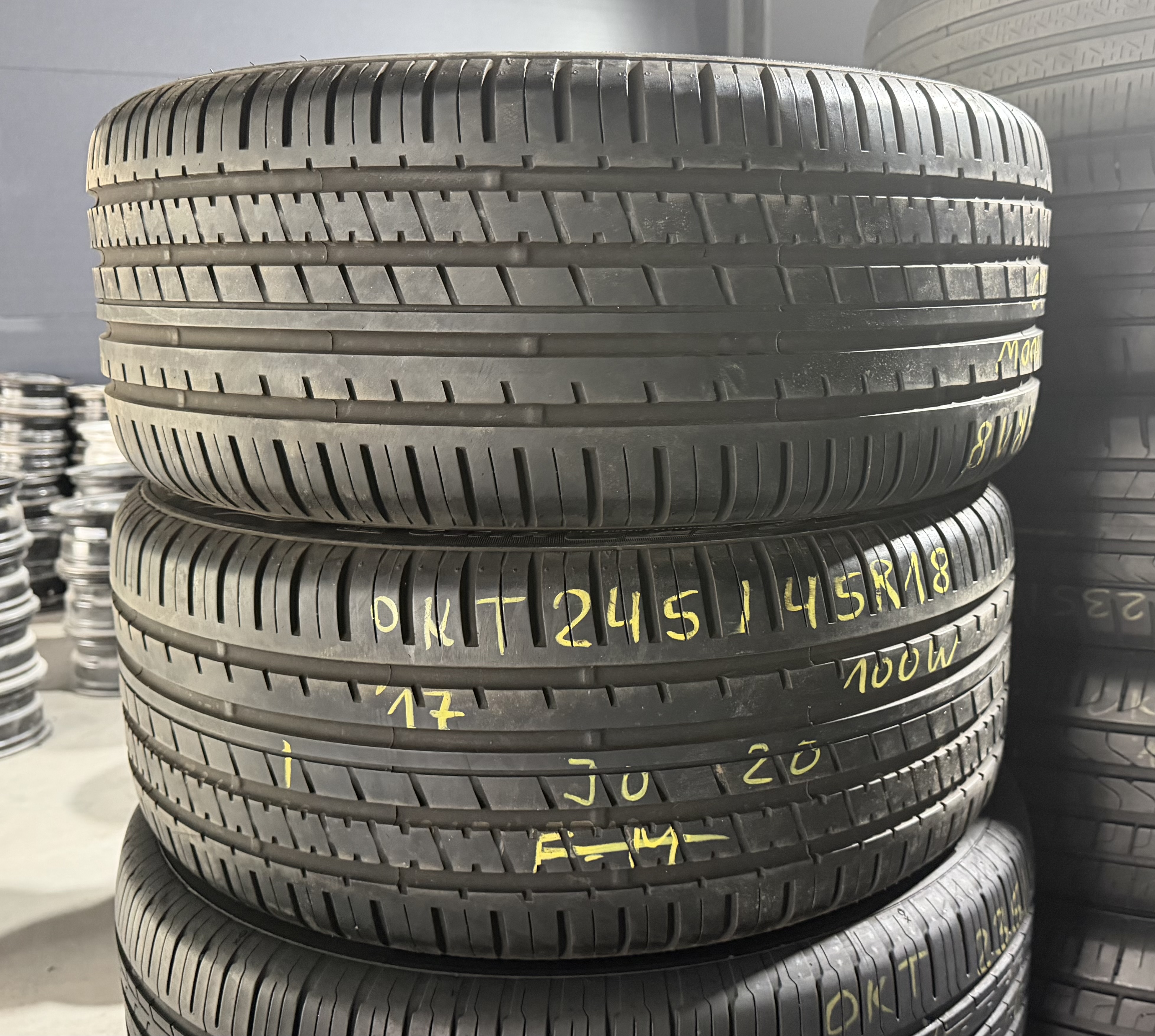 Шини б\у 245/45 R18