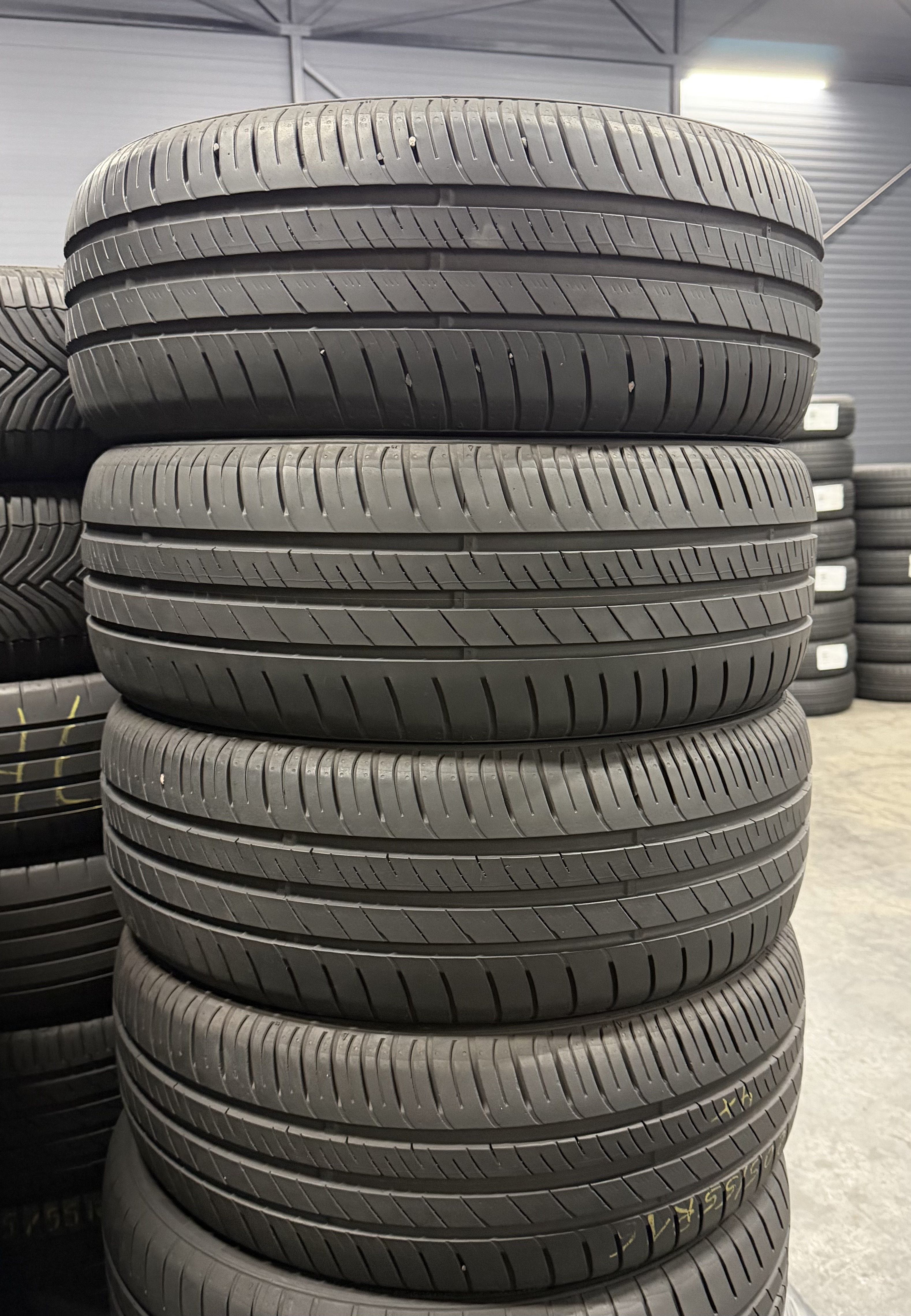 Шини б\у 205/55 R16