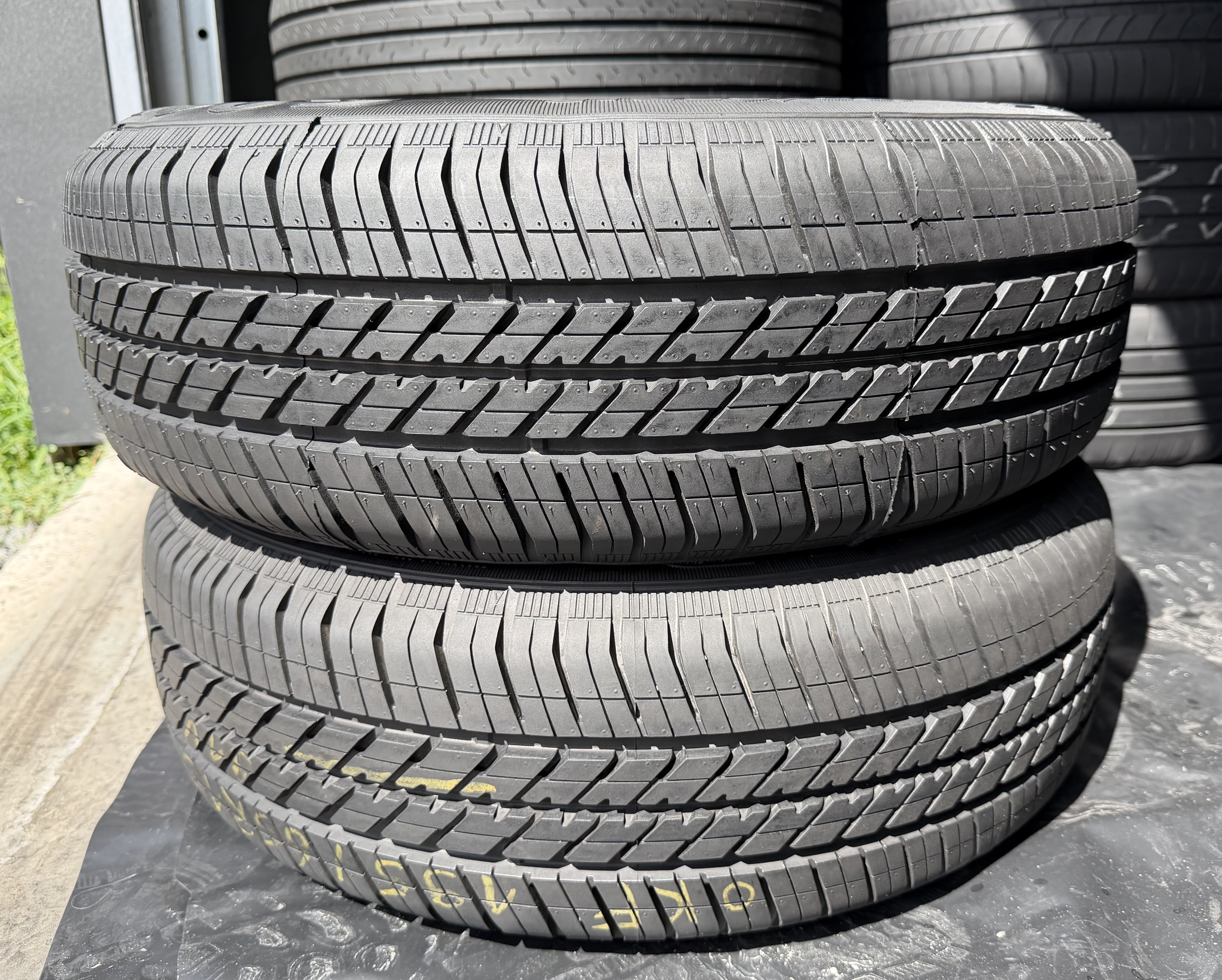 Шини б\у 195/65 R15