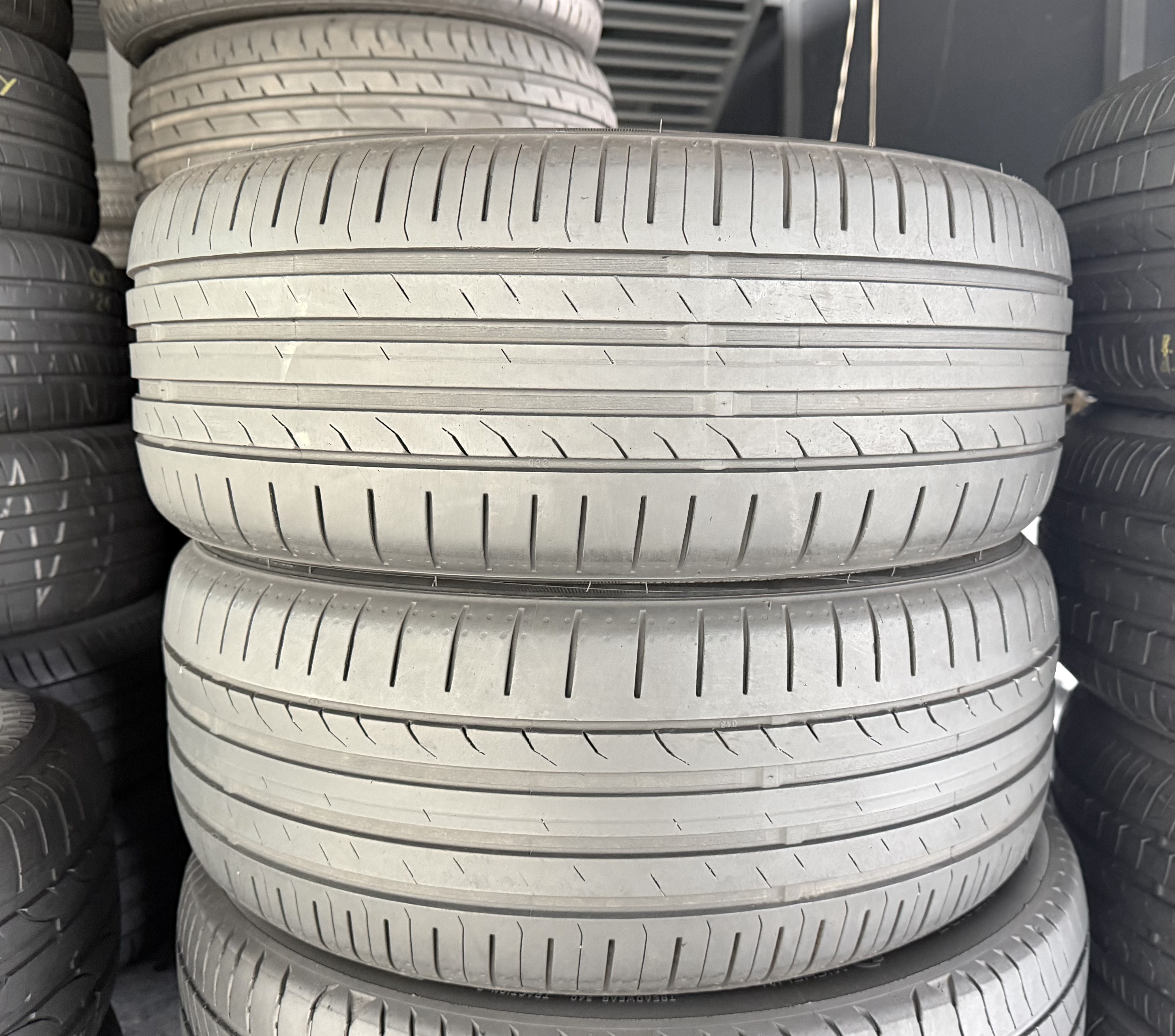 Шини б\у 225/45 R17